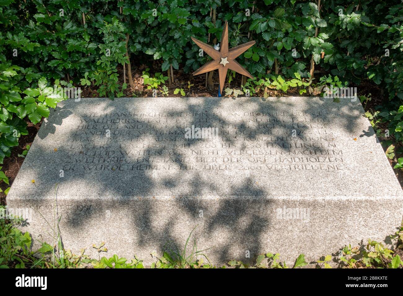 Le KZ Gedenkstätte (mémorial du camp de concentration) pour le camp Haidholzen de la seconde Guerre mondiale à Stephanskirchen, Allemagne Banque D'Images