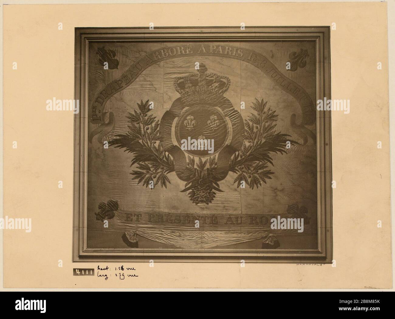 Drapeau levé au II Borough Hall. (IT) Banque D'Images