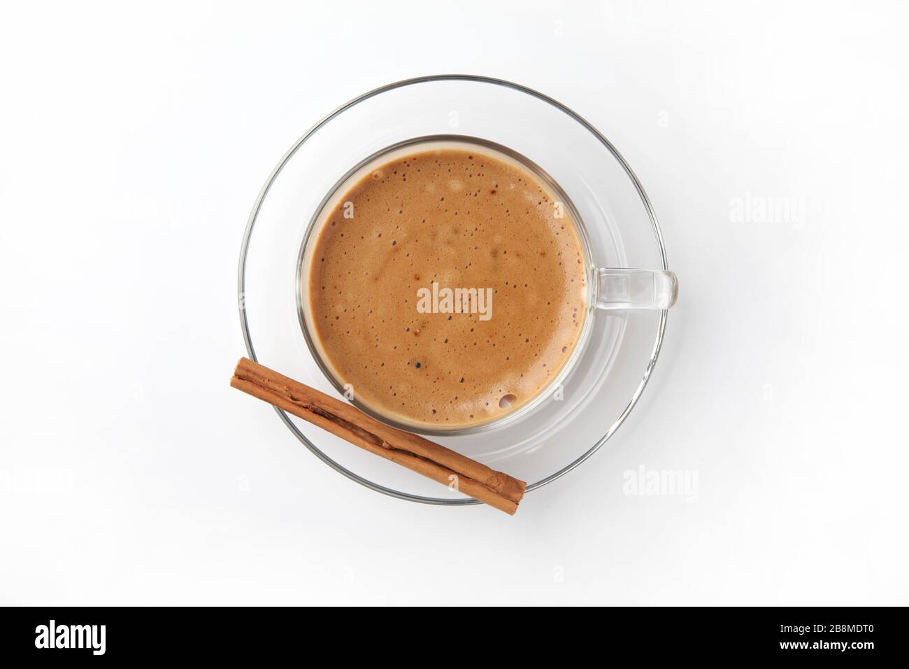 tasse de café latte lait café sur fond blanc Banque D'Images
