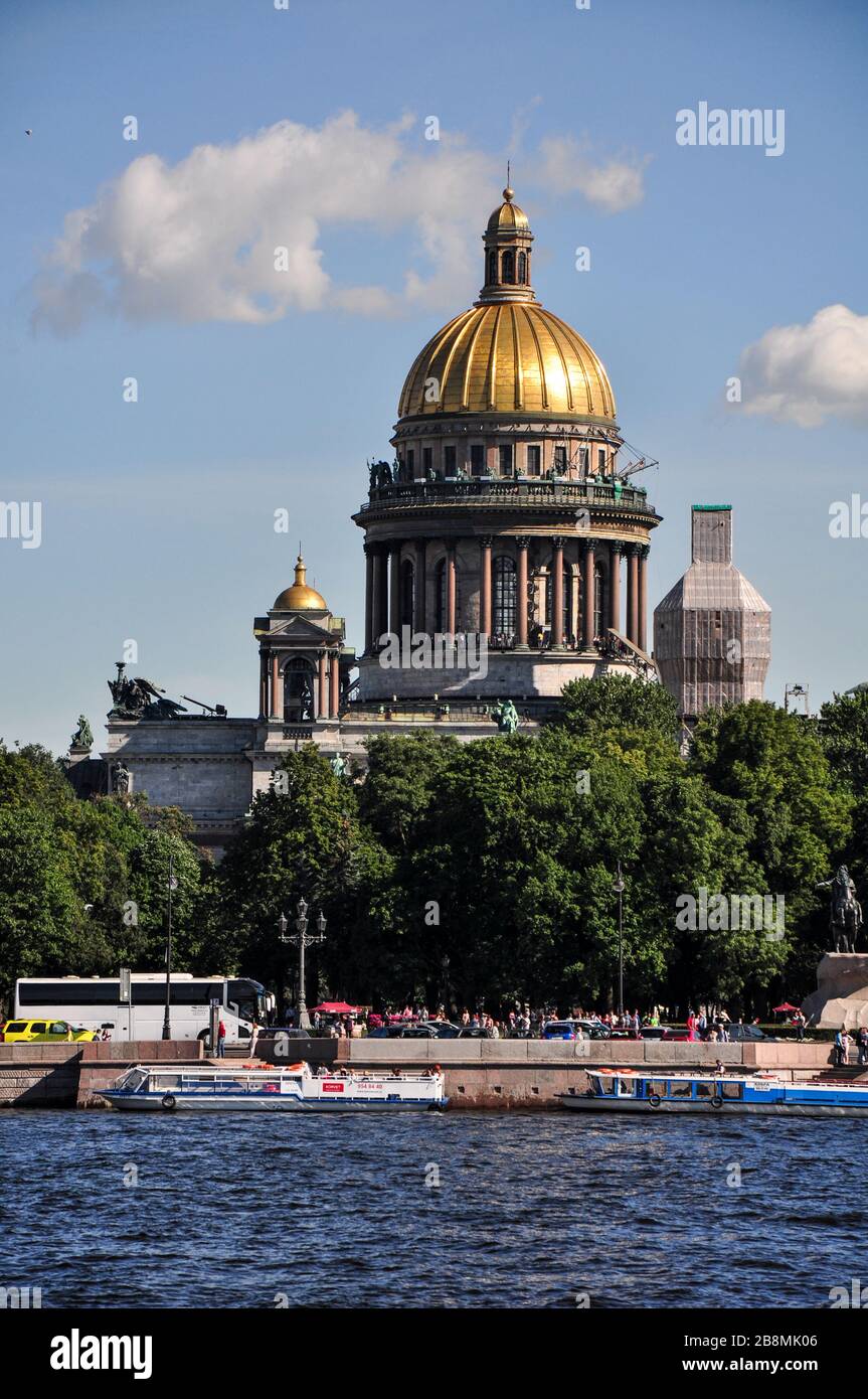 Cathédrale Saint Isaac au-dessus de la Neva, Saint-Pétersbourg, Russie Banque D'Images