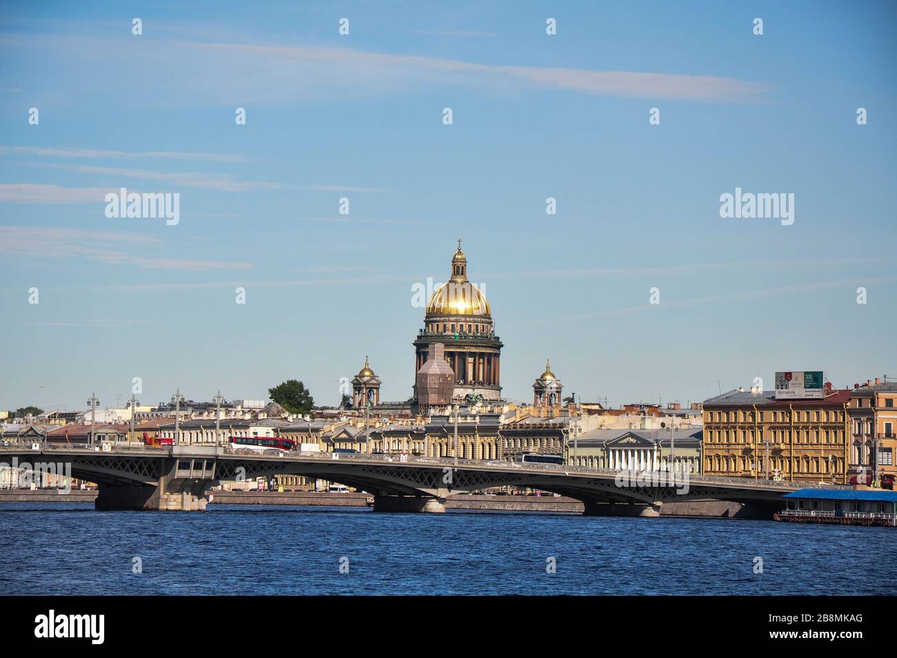Cathédrale Saint Isaac au-dessus de la Neva, Saint-Pétersbourg, Russie Banque D'Images
