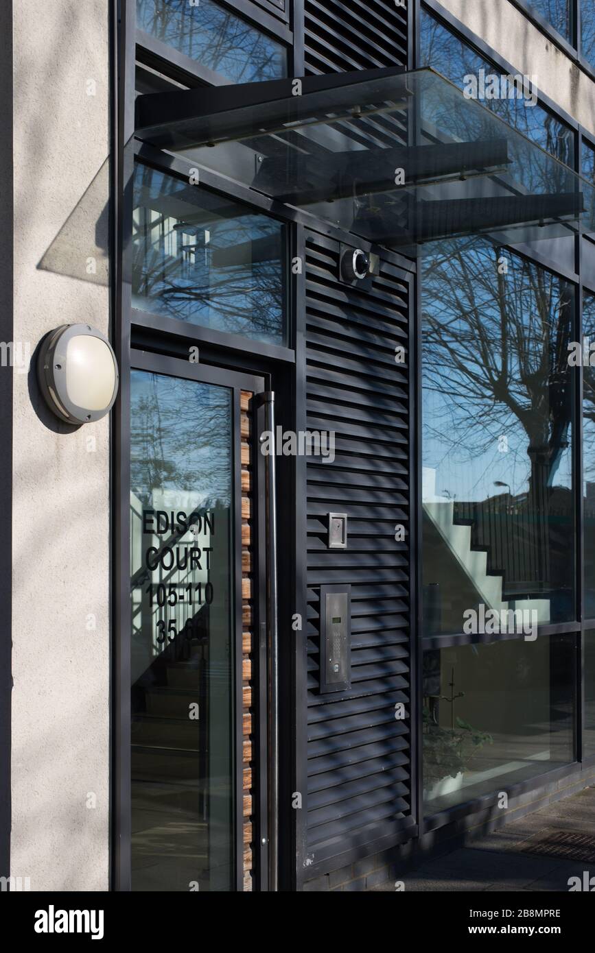 Entrée à Edison court, Factory Quarter, Warple Way, Londres, Banque D'Images