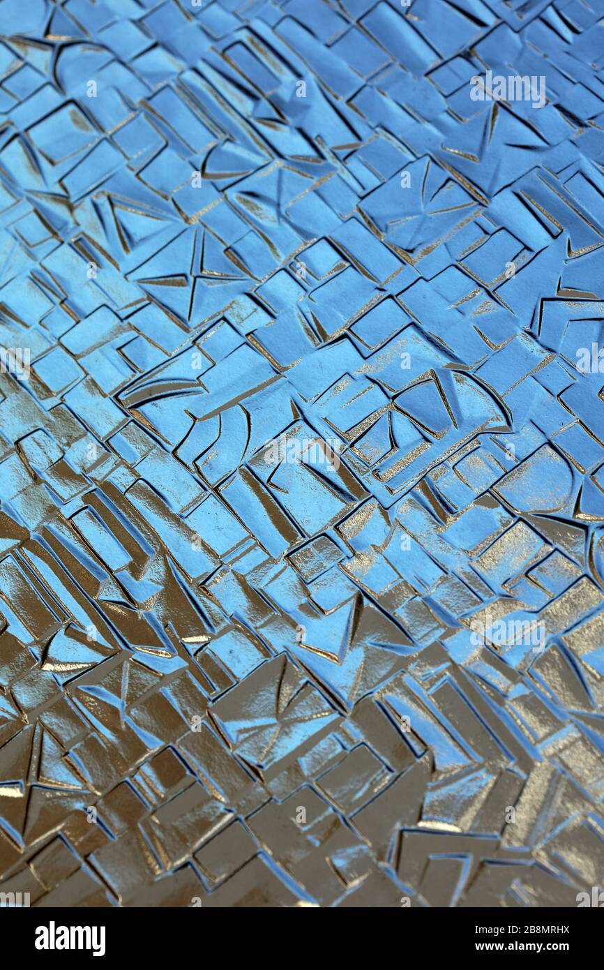 Verre de fenêtres avec cubes et triangles fond décoré haute qualité Banque D'Images