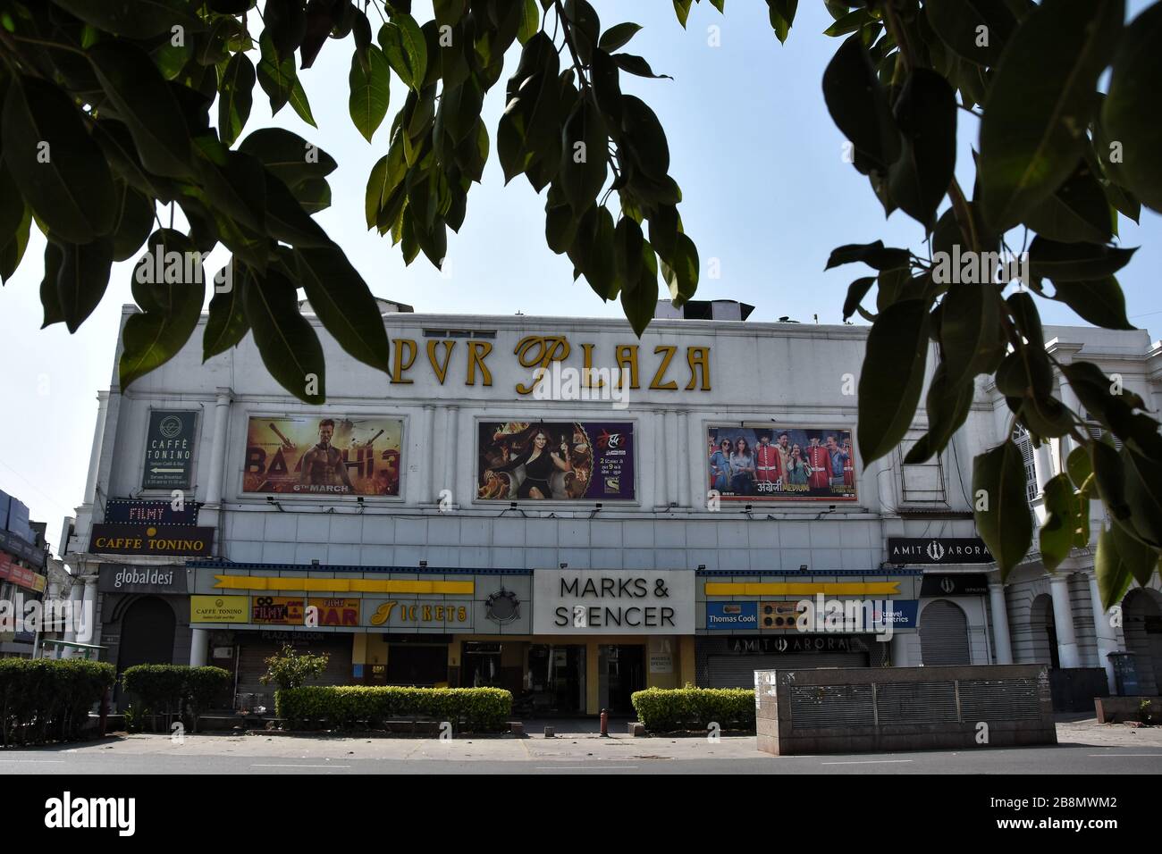 PVR Plaza vide durant le premier jour du couvre-feu civil.le gouvernement indien a imposé un couvre-feu Janata (civil) national comme mesure préventive contre le virus COVID-19 considéré comme une pandémie. Banque D'Images