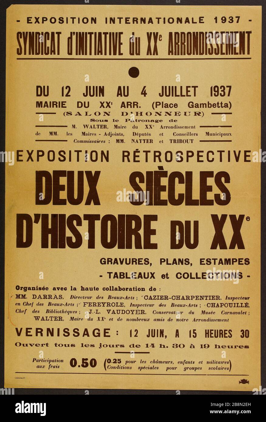 EXPOSITION INTERNATIONALE 1937 INFORMATIONS TOURISTIQUES vingtième ARRONDISSEMENT d'Anonyme. Fiche culturelle sur 'l'exposition internationale de 1937. Syndicat d'Initiative du XXème arrondissement. Typographie. 1937. Paris, musée Carnavalet . Banque D'Images