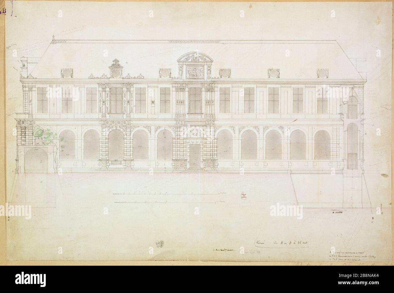 Élévation de la façade du Louvre Anonyme. Elévation de la façade du Louvre. Paris (Ier arr.). Panache, crayon, gris lavis, rose et vert. Paris, musée Carnavalet. Banque D'Images
