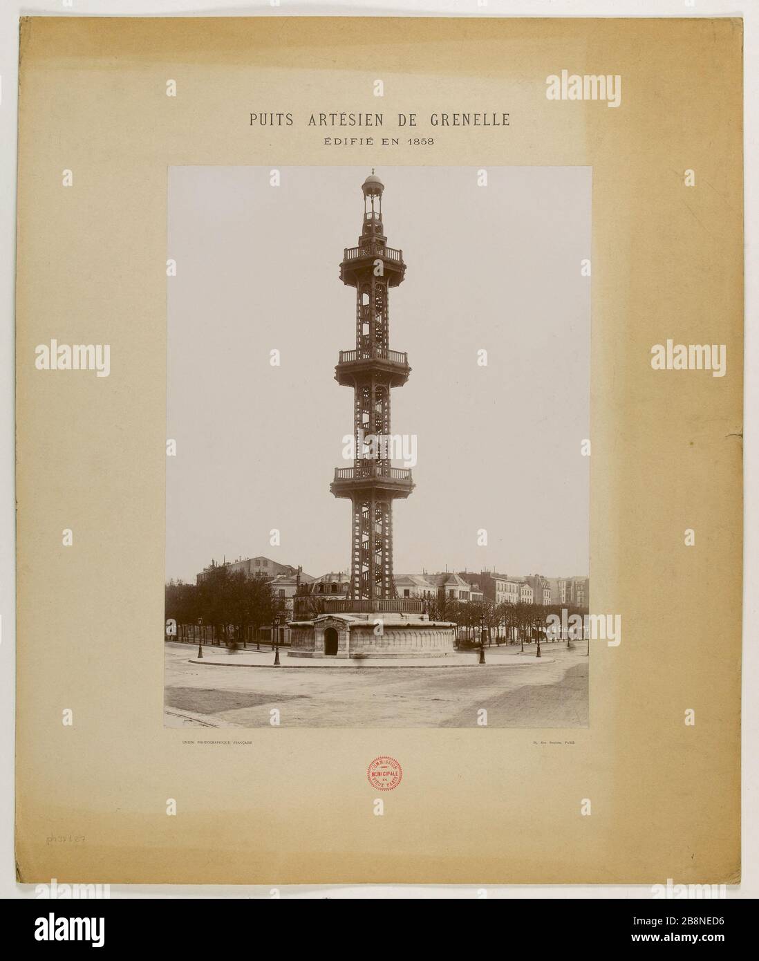 Grenelle artésienne construite en 1858 puits arténésien de Grenelle édifiée en 1858. Paris (XVème arr.). 1898-1906. Union photographique française. Paris, musée Carnavalet. Banque D'Images