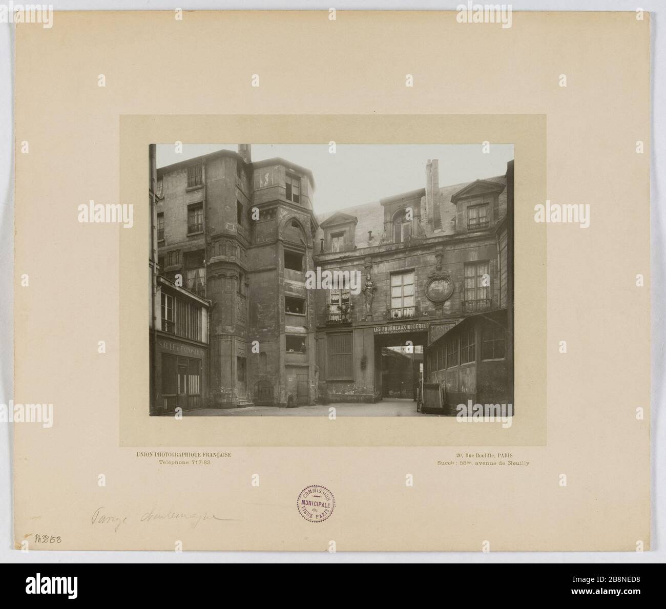Passage Charlemagne (disparu), Paris (quatrième arr.) Passage Charlemagne (dénigu). Paris (IVème arr.). 1900-1910. Photographie de l'Union Photographie française. Paris, musée Carnavalet. Banque D'Images