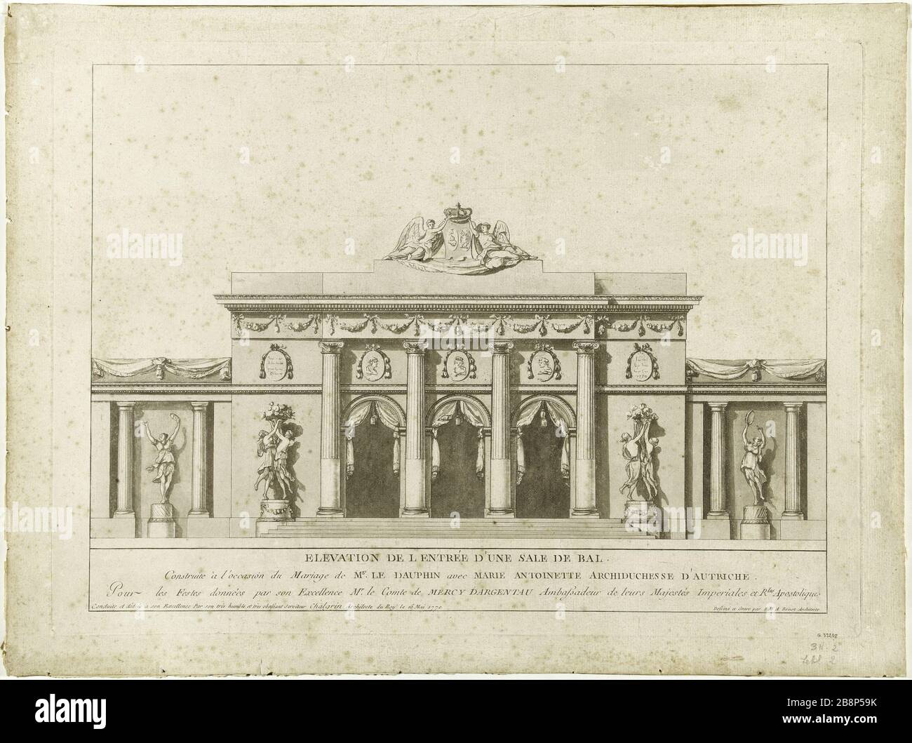 Élévation d'une salle de bal construite lors du mariage du Dauphin avec Marie-Antoinette, archiduchesse d'Autriche. 'Elévation demeure de la salle de bal construit pour le comte de Mercy-Argenteau, ambassadeur de Marie-Thérèse à Paris, à l'occasion du mariage du Dauphin, le 29 mai 1770 à Versailles'. Estampe de Chalgrin. Paris, musée Carnavalet. Banque D'Images