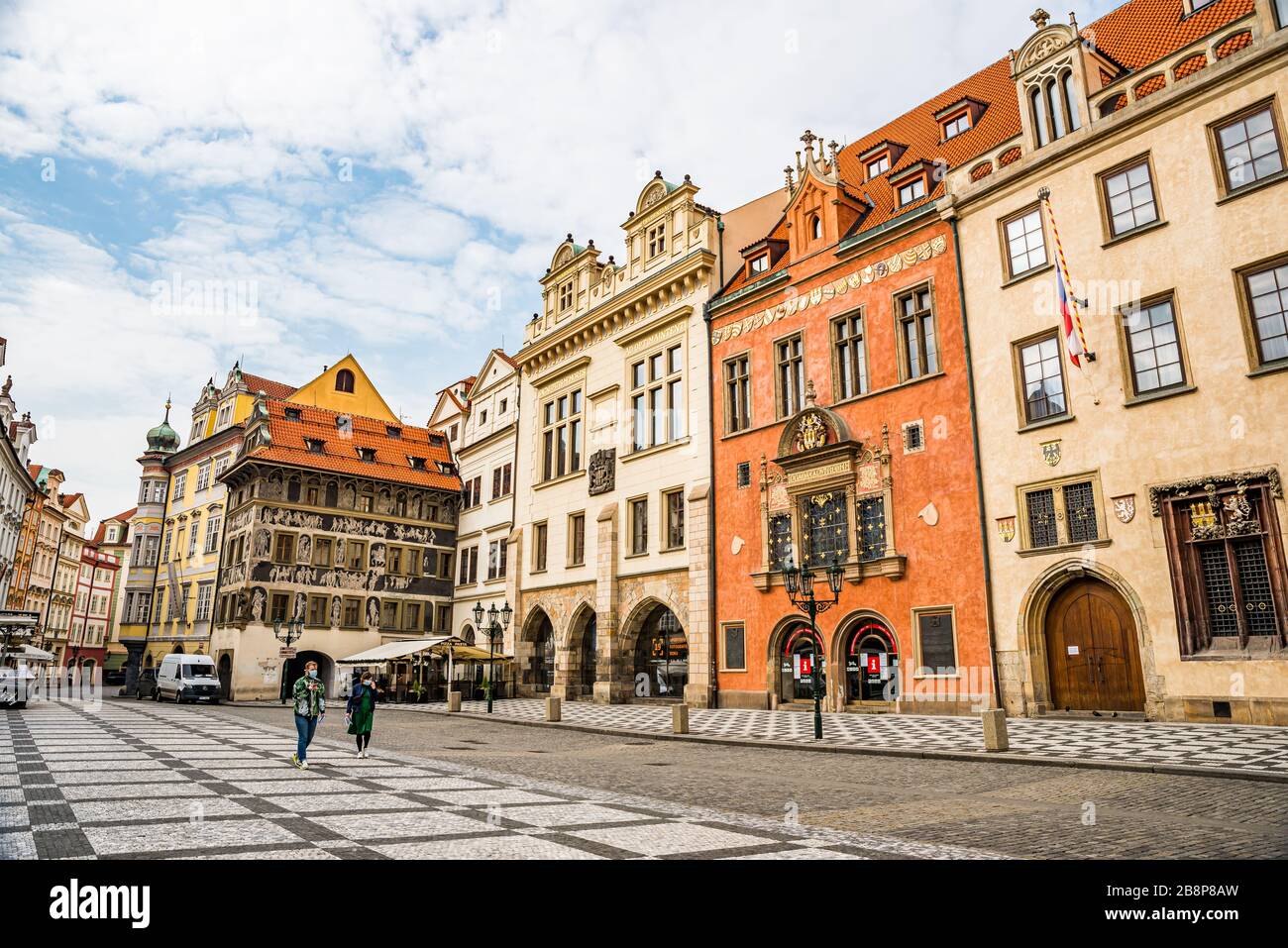 Prague, république tchèque - 19 mars 2020. Place de la vieille ville sans touristes pendant la crise du coronavirus Banque D'Images