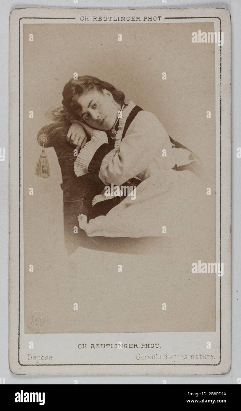 Portrait de Delphine Lissy ou Lizy (actrice) Portrait de Delphine de Lissy ou Lizy, actrice. 1860-1890. Carte de visite (recto). Rage sur papier alluminé. Photo de Charles Reutlinger (1816-1880). Paris, musée Carnavalet. Banque D'Images