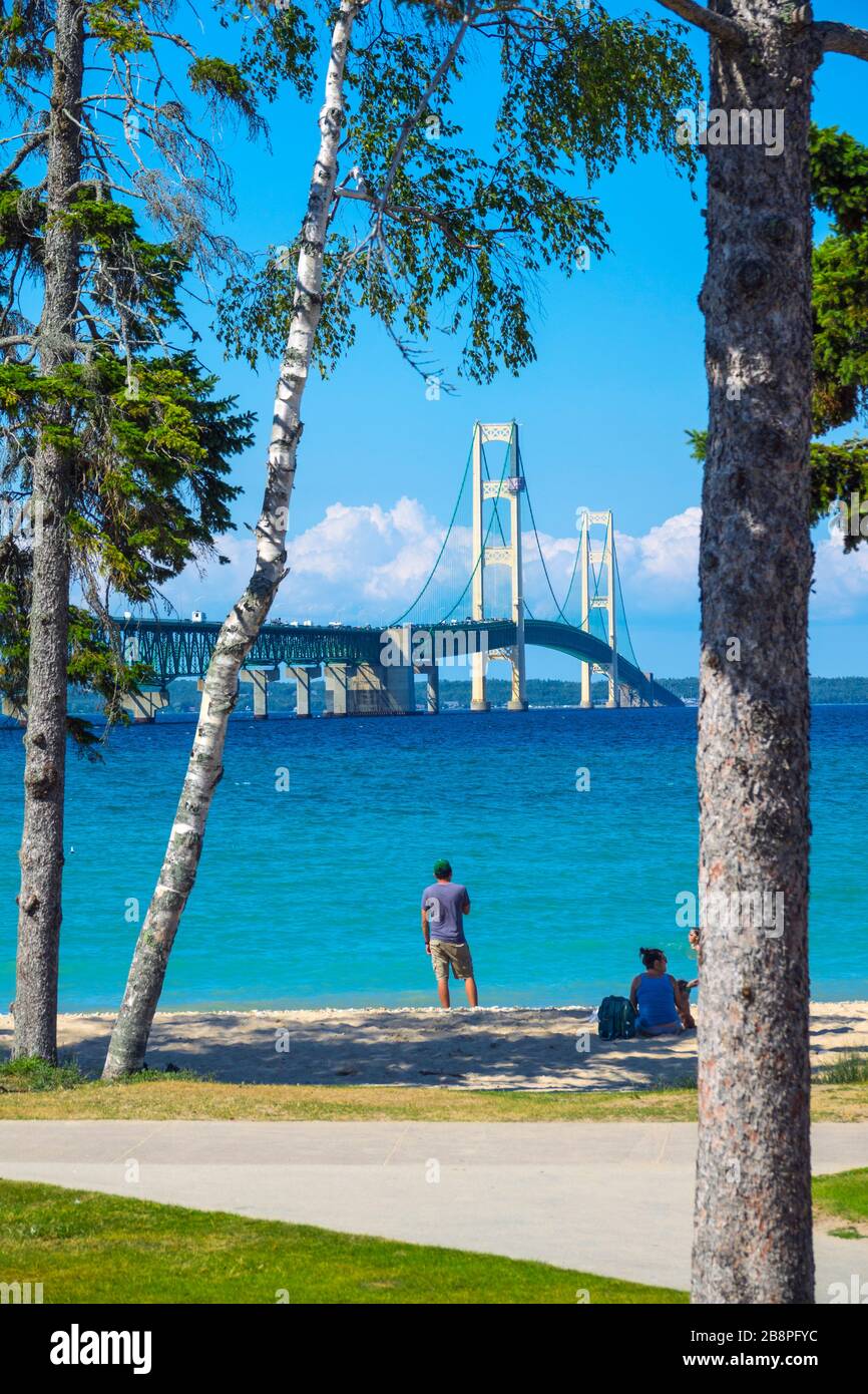 Michigan Mackinaw pont reliant la péninsule supérieure et inférieure entre Mackinaw City et saint Ignace Michigan Banque D'Images