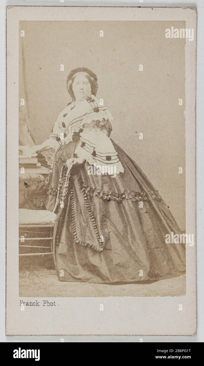 Portrait de Louise Marie Thérèse de France (1819-1864), duchesse de Parme, fille du duc de Berry et épouse du duc Charles III Franck (François Gobinet de Villechole, dit). Portrait de Marie Thérèse Louise de France (1819-1864), duchesse de Parme, fille du Duc de Berry et femme du duc Charles III Carte de visite (recto). Rage sur papier alluminé. 1860-1890. Paris, musée Carnavalet. Banque D'Images