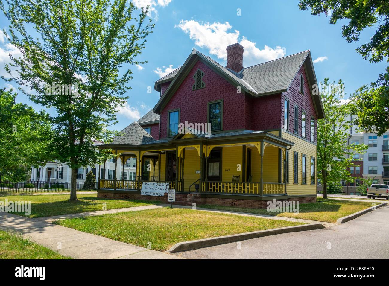 La maison restaurée de Leonidas L. Polk House qui aide à trouver NC State progressive Farmer Magazine Raleigh en Caroline du Nord NC et actuel capitol d'État Banque D'Images