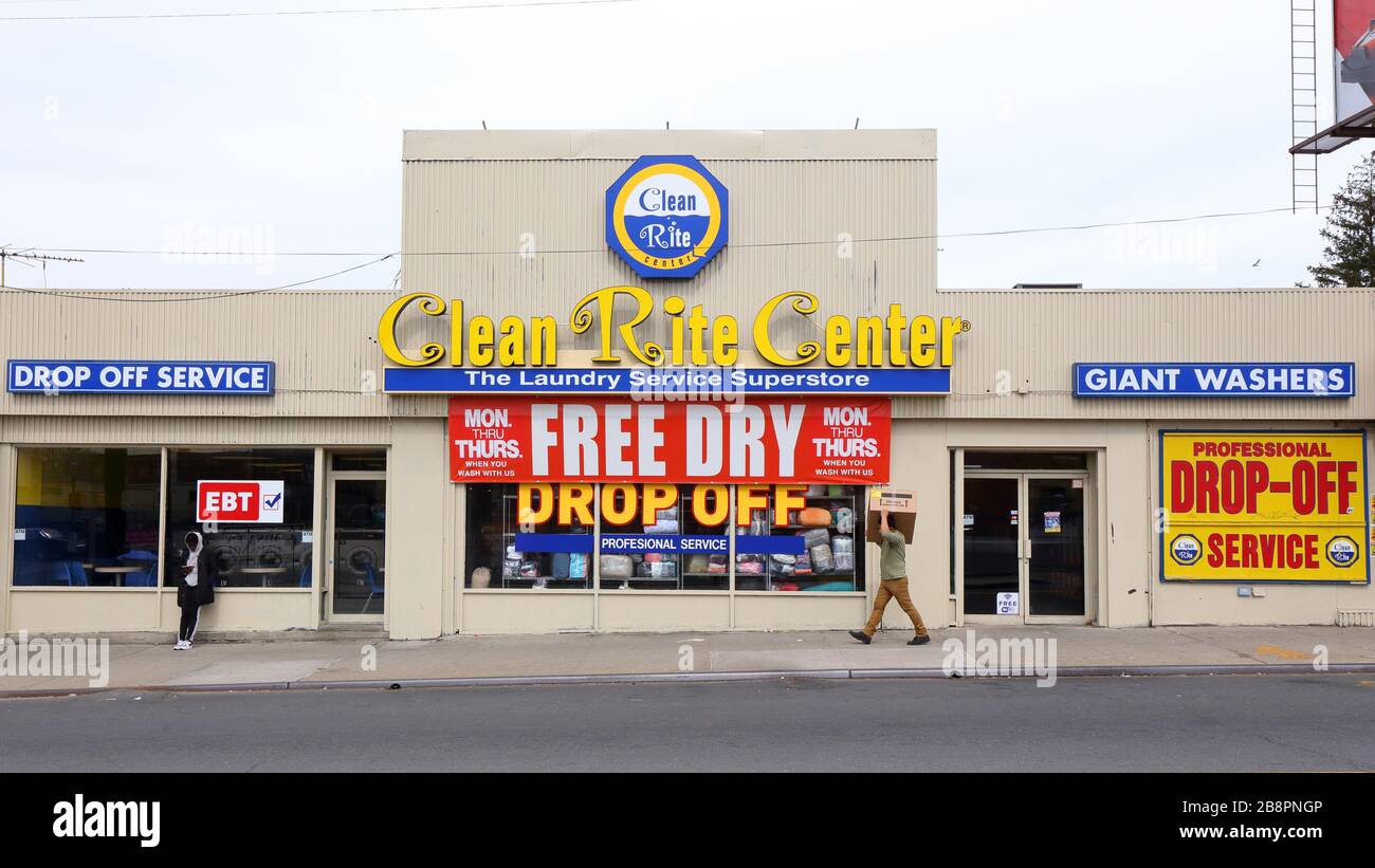 Clean Rite Center, 1287 Castleton Ave, Staten Island, New York. Boutique de New York photo d'une laverie automatique et d'un centre de service de blanchisserie à Port Richmond. Banque D'Images