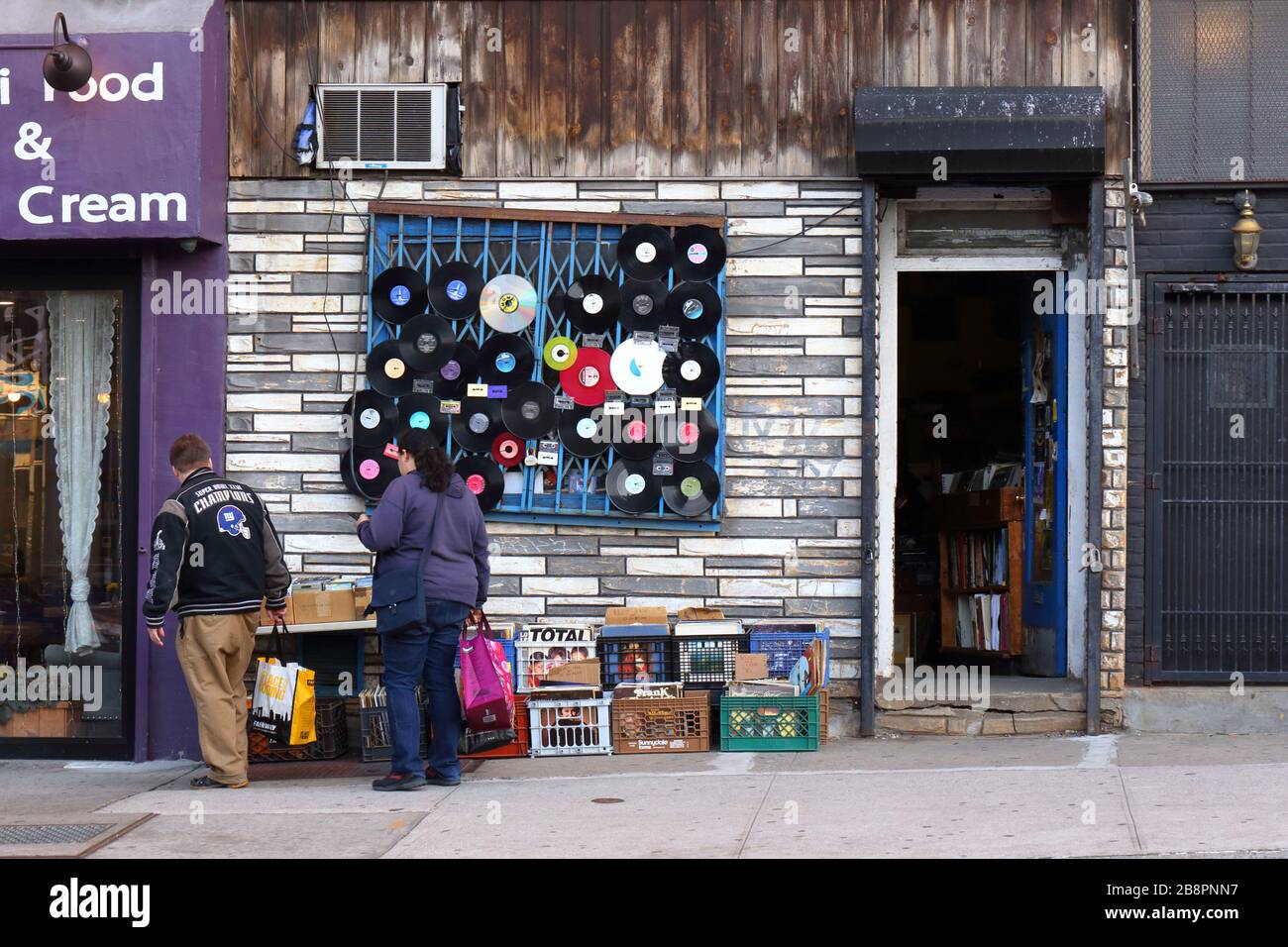 Cinquième Avenue Record Shop, 439 5th Ave, Brooklyn, New York. Photo de la boutique New York d'un magasin de disques d'occasion à Park Slope. Banque D'Images