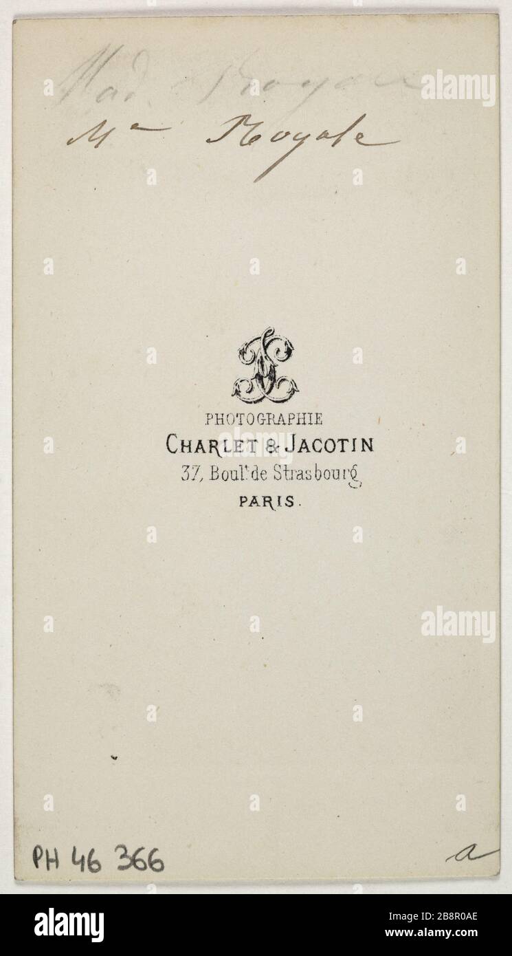 Portrait de la duchesse d'Angoulême (Marie Thérèse Charlotte, Madame Royale), (1778-1851) Charlet & Jacotin. Portrait de la duchesse'Angoulême (Marie-Thérèse Charlotte, Madame Royale) (1778-1851). Carte de visite (verso). Rage sur papier alluminé. 1870-1890. Paris, musée Carnavalet. Banque D'Images