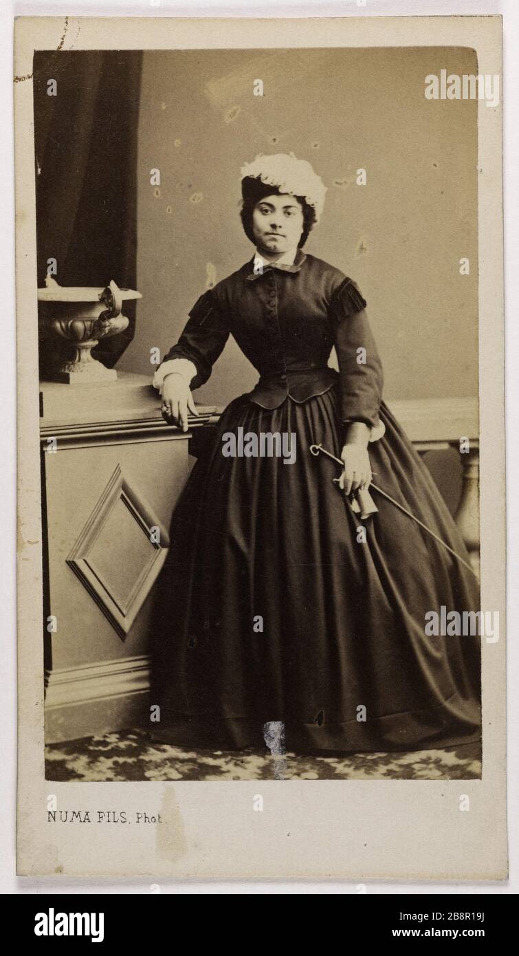 Portrait d'Helen Claudine Bilhaut (actrice) Numa fils. Portrait d'Hélène Claudine Bilhaut (actrice). Carte de visite (recto). Rage sur papier alluminé. 1870-1890. Paris, musée Carnavalet. Banque D'Images