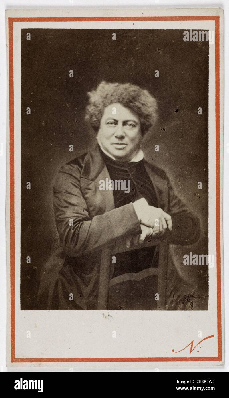 Portrait d'Alexandre Dumas (père) (1803-1870) (romancier) Portrait d'Alexandre Dumas (Père) (1803-1870), romancier. Avant 1870 carte de visite. Photo de l'Atelier Nadar. Paris, musée Carnavalet. Banque D'Images