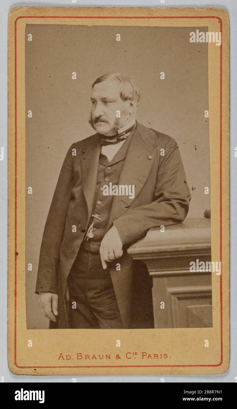 Portrait de Jean Louis Victor Adolphe Forcade la Roquette (1820-1874), (politicien) Portrait de Jean Louis Victor Adolphe de Forcade la Roquette (1820-1874), homme politique. Photo d'Ad. Braun & Cie. Carte de visite (recto). Rage sur papier alluminé. Avant 1874-1874. Paris, musée Carnavalet. Banque D'Images