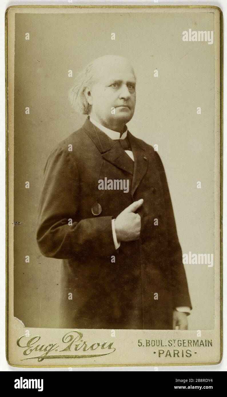 Portrait de Leconte de Lisle, (dit Charles Marie Leconte), (1818-1894), (poète) Portrait de Leconte de Lisle, (dit Charles Marie Leconte), (1818-1894), poète. Carte de visite. Entre 1870-et 1890. Photo d'Eugène Pirou. Paris, musée Carnavalet. Banque D'Images
