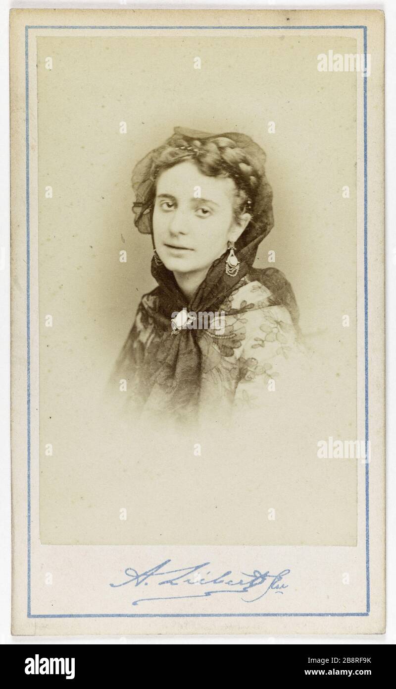 Portrait de l'actrice Lia Matchowski. Alphonse Liébert (1827-1914). Portrait de Lia Matchowski, actrice. Carte de visite (recto). Rage sur papier alluminé. 1860-1890. Paris, musée Carnavalet. Banque D'Images