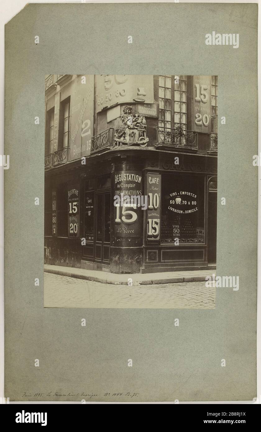 Juin 1895. Le Grinder. Enseigne. Enseignez le petit Grinder à l'angle de l'Hôtel de Ville et du 4ème arrondissement de Nonnains Hyères. L'angle des rues de l'Hôtel de Ville et des Nonnains d'Hyères, Paris (IVème arr.). Photo de Pierre Emonts ou Emonds (1831-1912). Juin 1895. Paris, musée Carnavalet. Banque D'Images