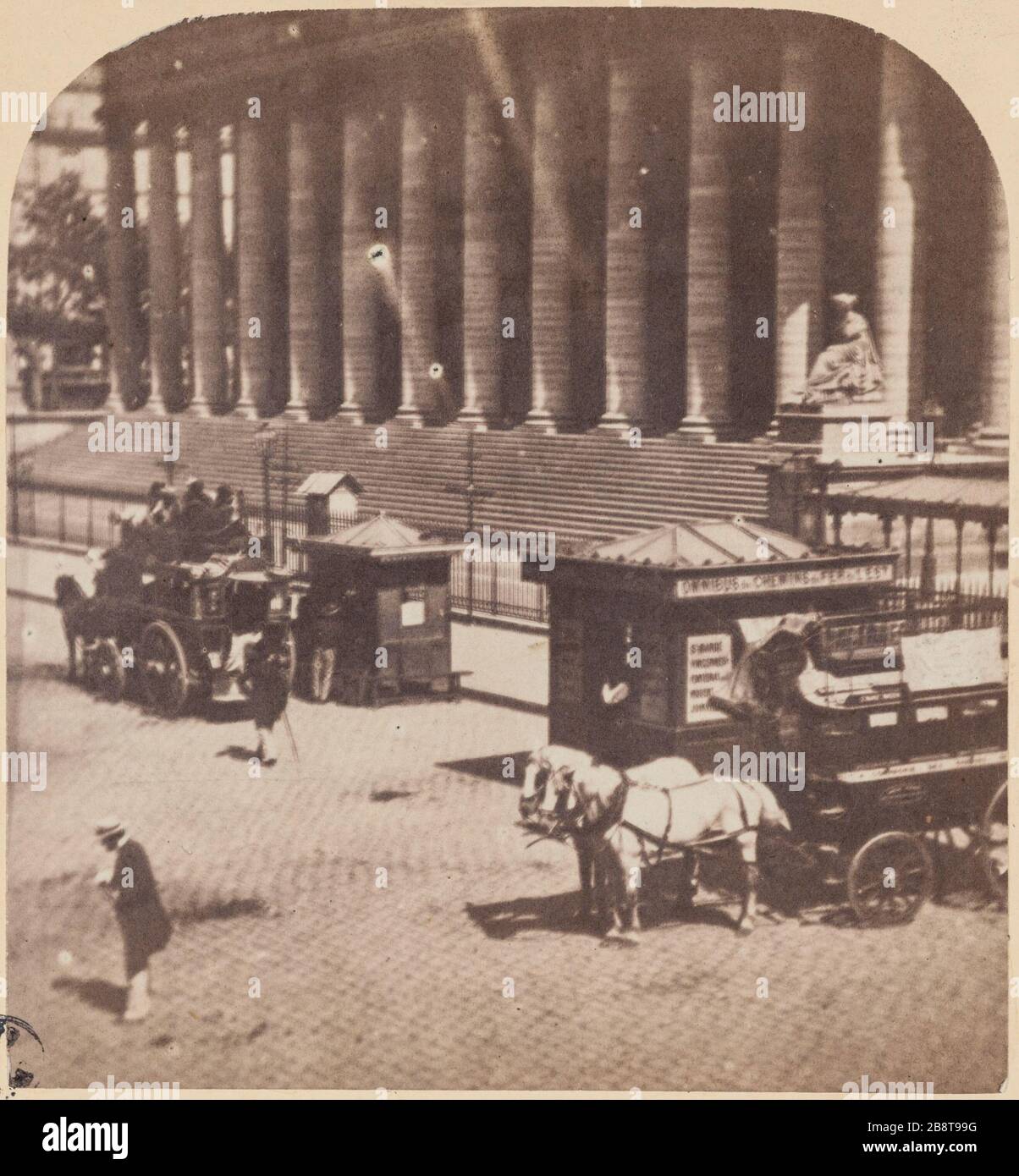 La Bourse, 2ème arrondissement, Paris. Voir à droite « la Bourse ». Vue droite. Vue stéréoscopique, papier aluminé. Paris (IIème arr.), 1850-1900. Photographie anonyme. Paris, musée Carnavalet. Banque D'Images