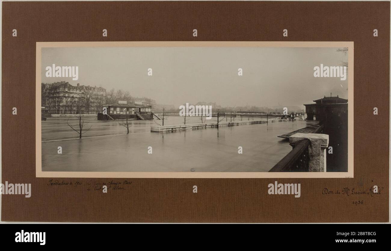 Inondations de 1910. 'La Gare du champ de Mars / le Pont de l'Alma', 7ème et 8ème arrondissements, Paris. Londres de 1910. La Gare du champ-de-Mars et le pont de l'Alma. Paris (VIIIème et VIIIème arr.). Photographie anonyme. Papier au gélatino-bromure. 1910. Paris, musée Carnavalet. Banque D'Images Inondations de 1910. 'La Gare du champ de Mars / le Pont de l'Alma', 7ème et 8ème arrondissements, Paris. Londres de 1910. La Gare du champ-de-Mars et le pont de l'Alma. Paris (VIIIème et VIIIème arr.). Photographie anonyme. Papier au gélatino-bromure. 1910. Paris, musée Carnavalet. Banque D'Images
