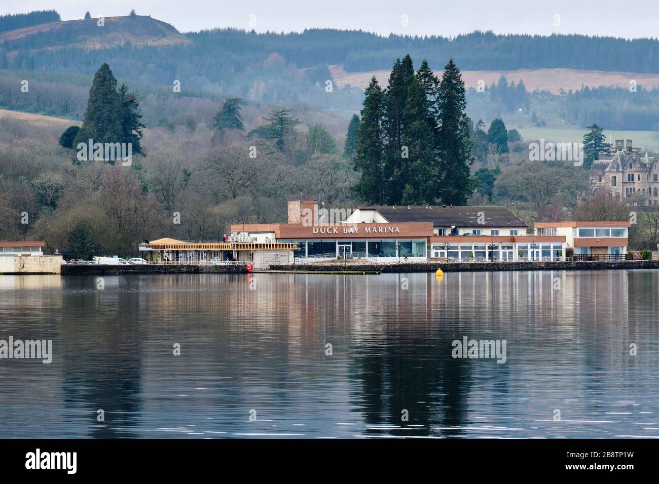 Duck Bay marine sur les rives du Loch Lomond, de Balloch, du Loch Lomond, en Écosse Banque D'Images