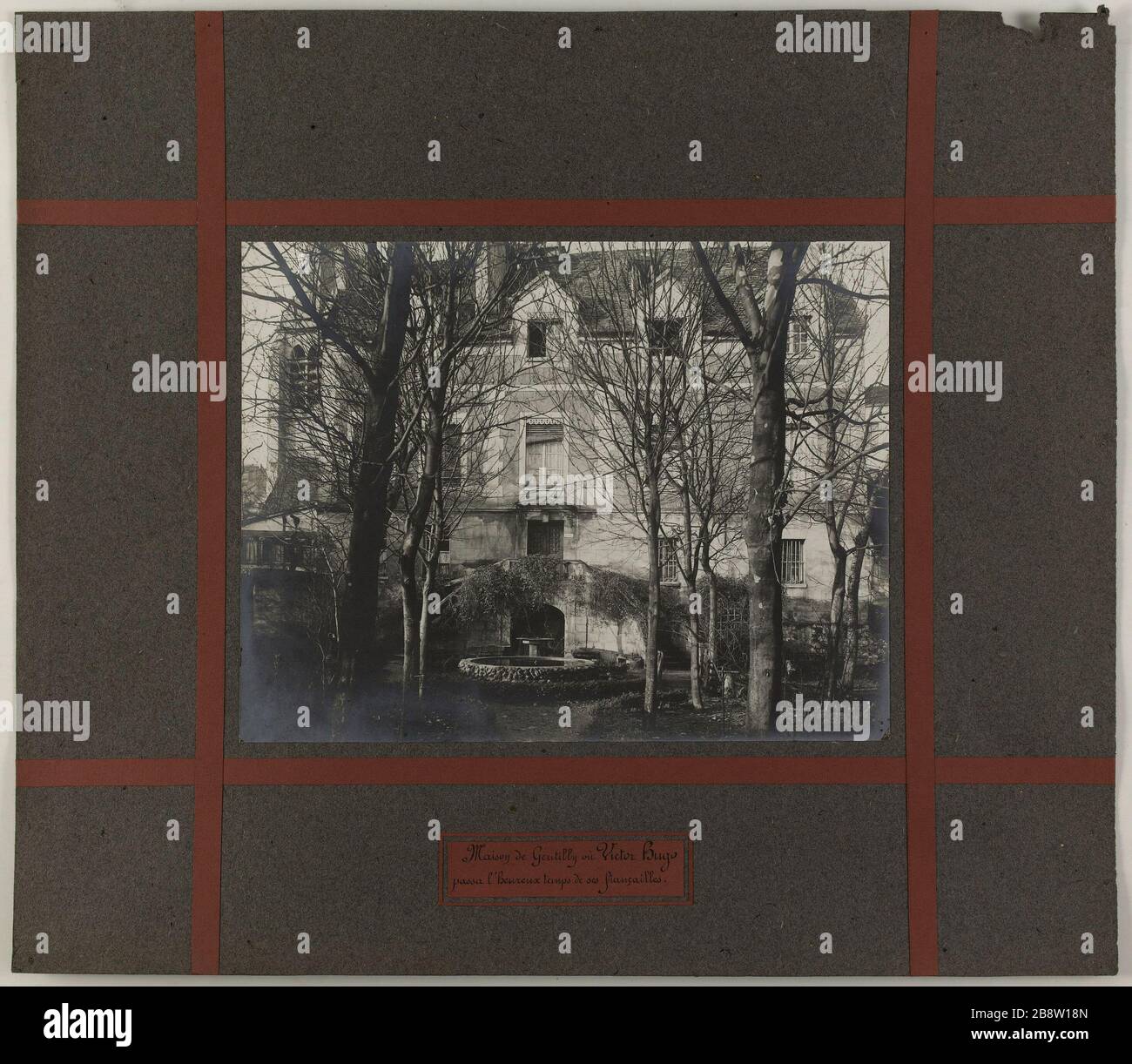 Maison Victor Hugo / Gentilly (Seine) / décembre 1906 Maison Victor Hugo à Gentilly. 'Raison Victor Hugo / à Gentilly (Seine) / Décembre 1906'. 1906-12. Photographie d'Henri Larnac. 1906-12. Paris, musée Carnavalet. Banque D'Images