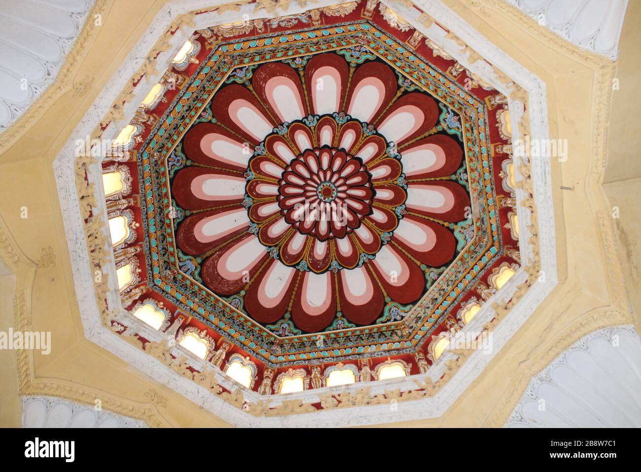 Palais Thirumalai Nayak est un palais du xviie siècle érigé en 1636 Annonce par le roi Tirumala Nayaka, un roi de la dynastie de Madurai Nayaka qui gouverna Madurai. Banque D'Images
