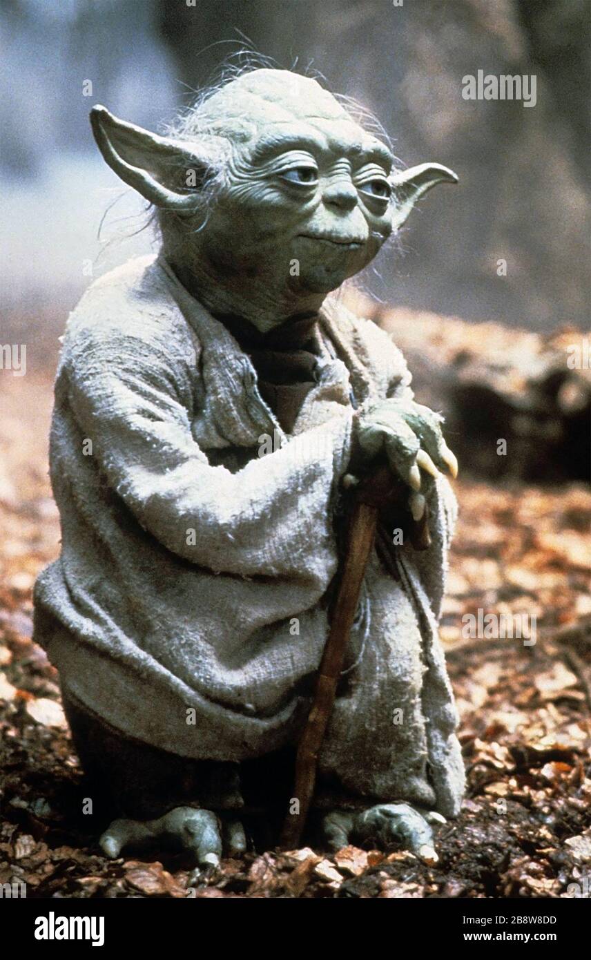L'EMPIRE ATTAQUE en 1980 Lucasfilm/production de Renard du XXe siècle avec la Jedi Master Yoda Banque D'Images