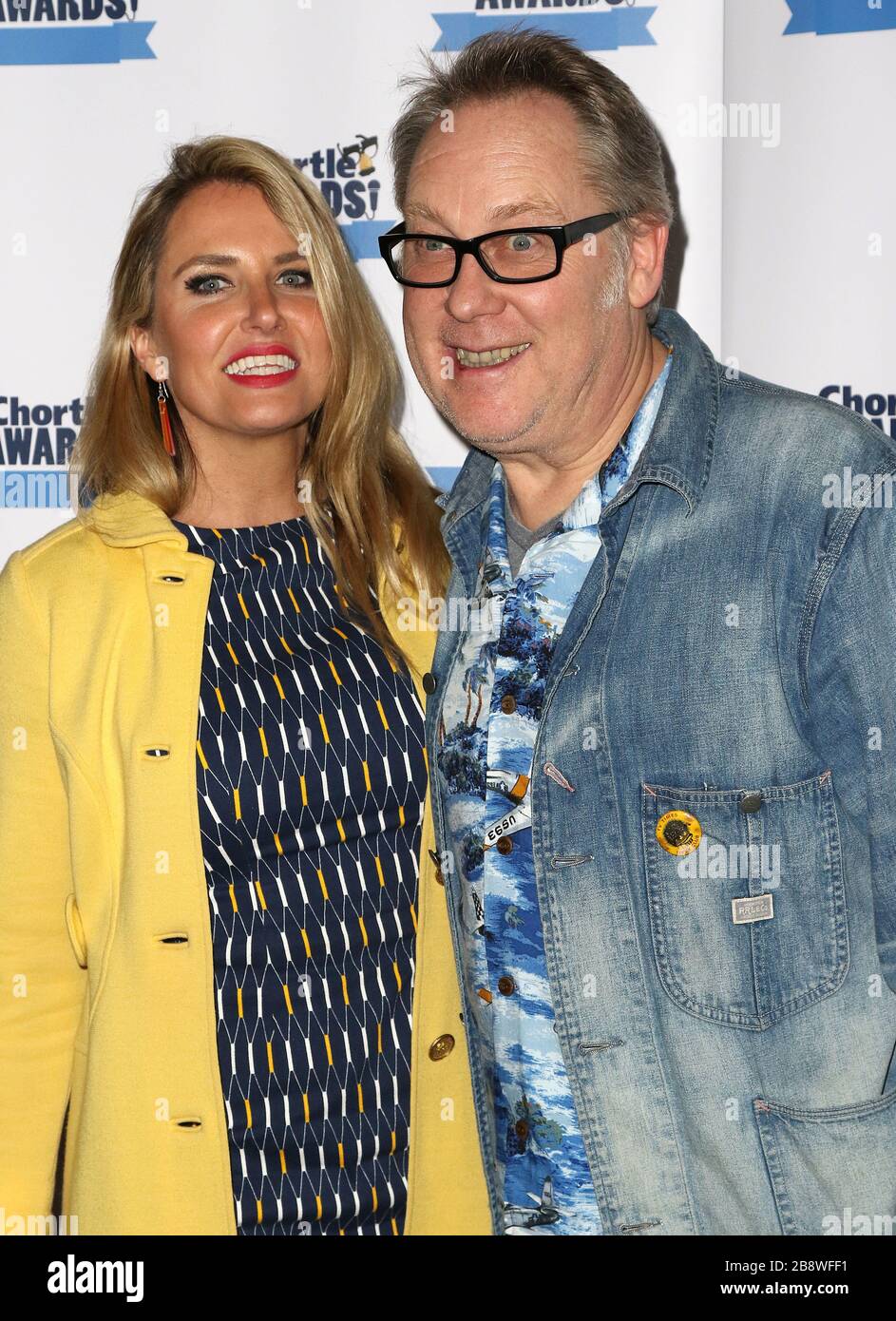 20 mars 2017 - Londres, Angleterre, Royaume-Uni - Chortle Comedy Awards 2017 Salons photo : Vic Reeves et Nancy Sorrell Banque D'Images