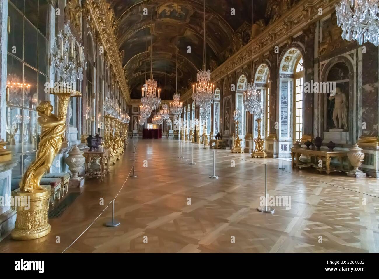 Vue sur un palais célèbre à Paris, France Banque D'Images