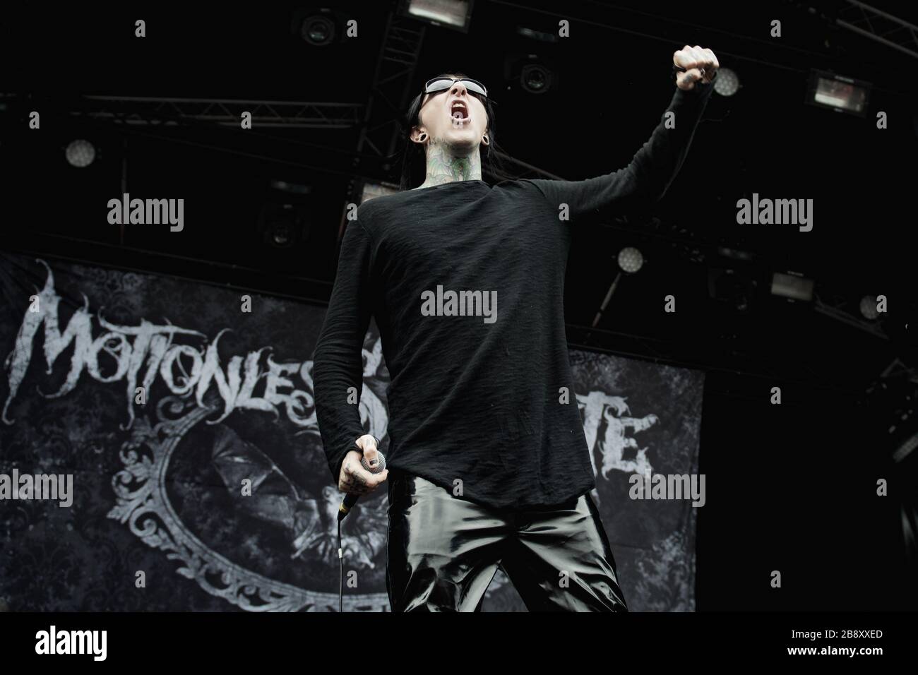 Copenhague, Danemark. 23 juin 2017. Le groupe américain de musique lourde sans fanfare en blanc organise un concert en direct lors du festival danois de musique lourde Coehell 2017 à Copenhague. Ici, le chanteur Chris Cerulli a.k.a. motionless est vu vivre sur scène. (Crédit photo: Gonzales photo - Nikolaj Bransholm Banque D'Images