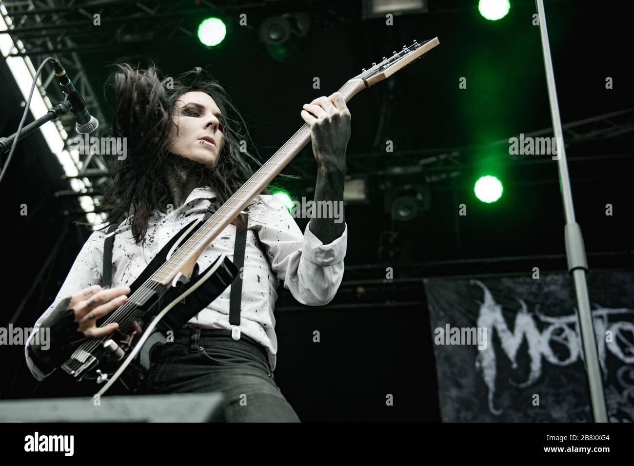 Copenhague, Danemark. 23 juin 2017. Le groupe américain de musique lourde sans fanfare en blanc organise un concert en direct lors du festival danois de musique lourde Coehell 2017 à Copenhague. Ici le guitariste Ricky Olson a.k.a. Horror est vu en direct sur scène. (Crédit photo: Gonzales photo - Nikolaj Bransholm Banque D'Images