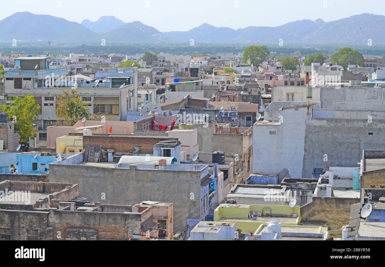 Beawar, Inde. 22 mars 2020. Vue sur les maisons fermées pendant le couvre-feu de Janta à la suite de la pandémie de coronavirus à Beawar. (Photo de Sumit Saraswat/Pacific Press) crédit: Pacific Press Agency/Alay Live News Banque D'Images