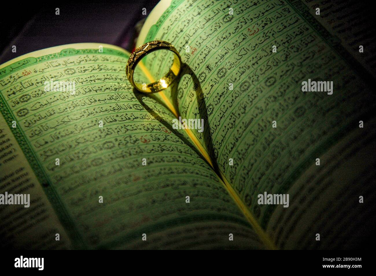 Anneau Amour Quran Banque D'Images