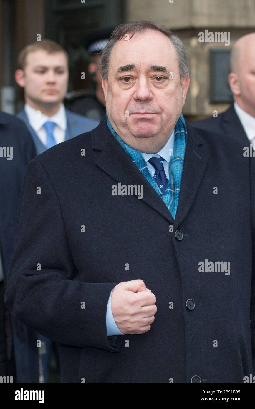 Édimbourg, Royaume-Uni. 23 mars 2020. Photo : Alex Salmond - ancien premier ministre de l'Écosse et ancien chef du parti national écossais (SNP). Alex Salmond est vu quitter la Haute Cour comme un homme libre le jour onze de son procès. Crédit : Colin Fisher/Alay Live News Banque D'Images