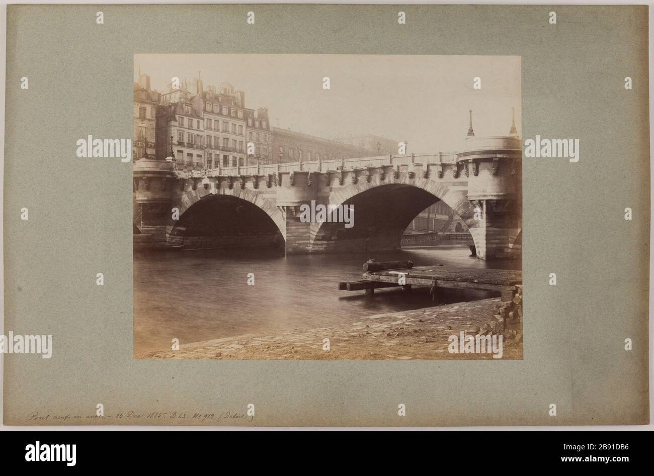 Nouveau pont en aval - 24 décembre 1885. Le Pont neuf 1ère arrondissement, Paris le Pont-neuf (en aval). Paris (Ier arr. ). 24 décembre 1885. Photo de Pierre Emonds (1831-1912). Papier aluminé. Paris, musée Carnavalet. Banque D'Images