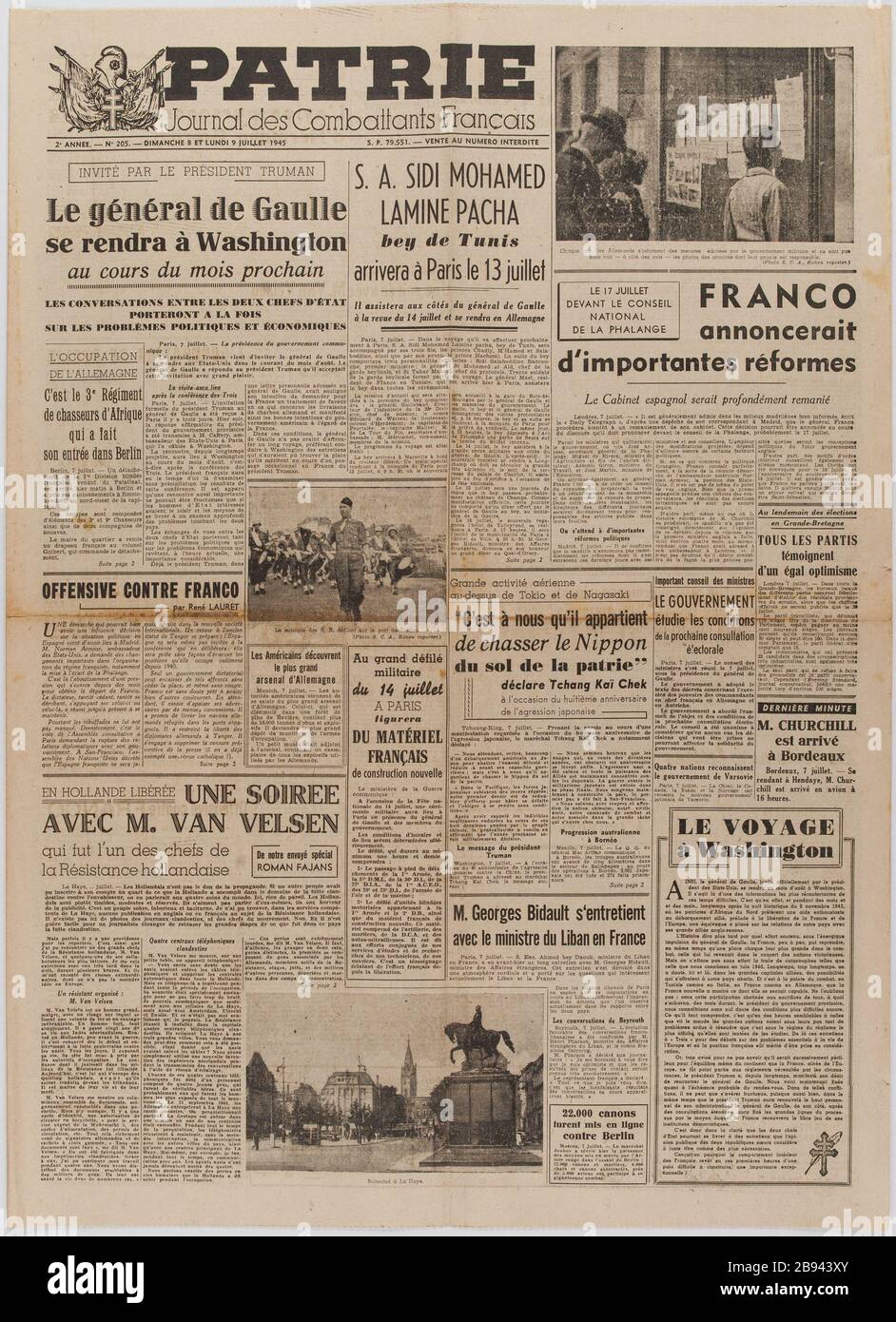 Journal 'Fatherland. Journal des combattants français du 8 au 9 juillet 1945 Journal 'Patrie. Journal des combats English' du 8-9 juillet 1945. Papier primaire, 1945. Musée du général Leclerc de Hautecloque et de la libération de Paris, musée Jean Moulin. Banque D'Images