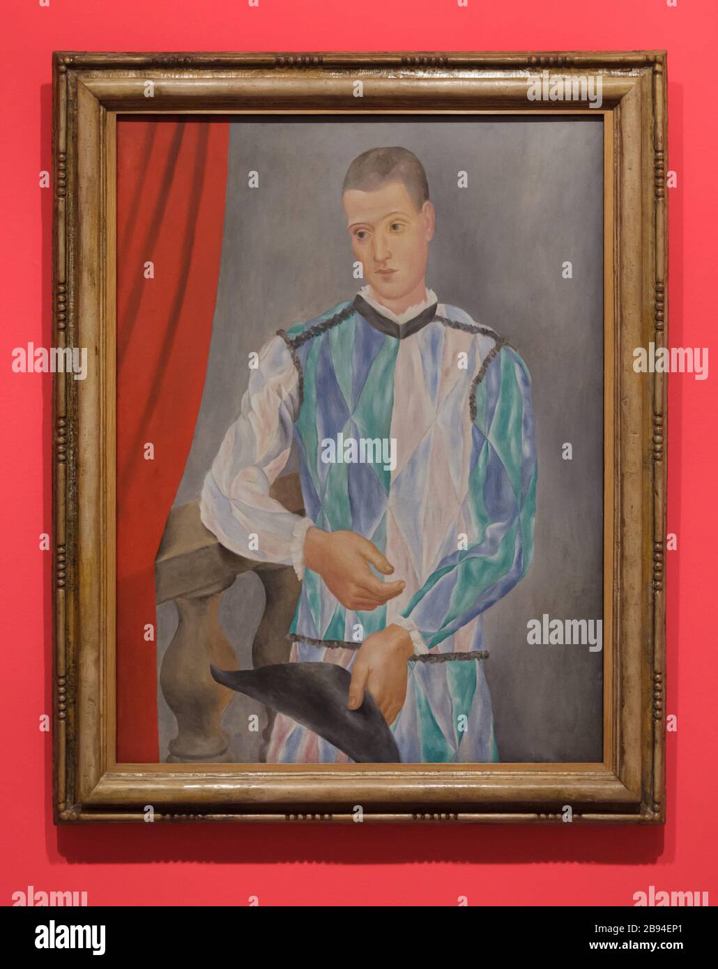 Peinture 'Arlequin' ('Léonard Massine') de Pablo Picasso peinte à Barcelone en juin ou juillet 1917 dans le Museu Picasso (Musée Picasso) à Barcelone, Catalogne, Espagne. Léonard Massine était chorégraphe et danseur de ballet russe. Banque D'Images