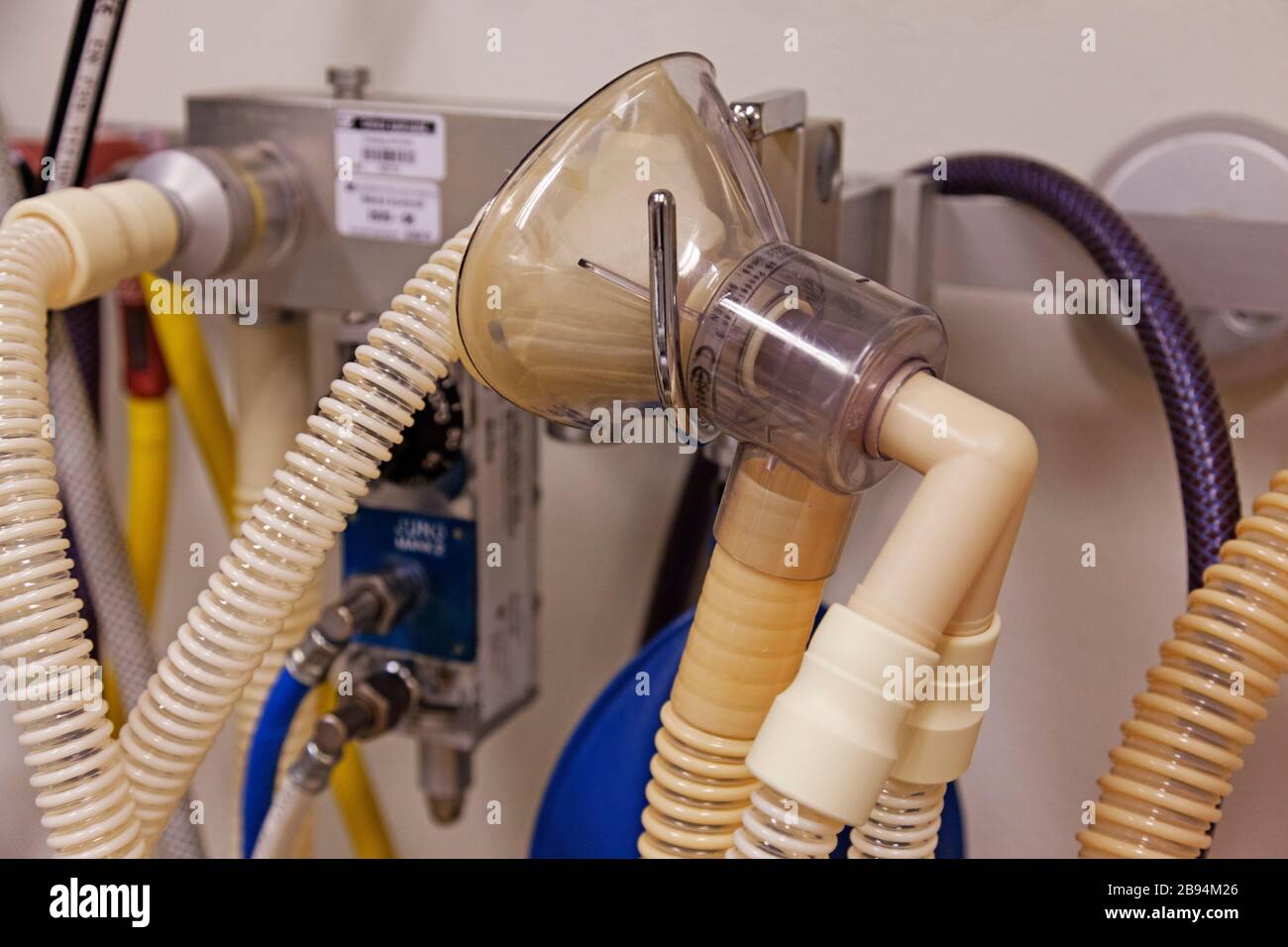 masque respiratoire pour protoxyde d'azote avec flexibles Banque D'Images