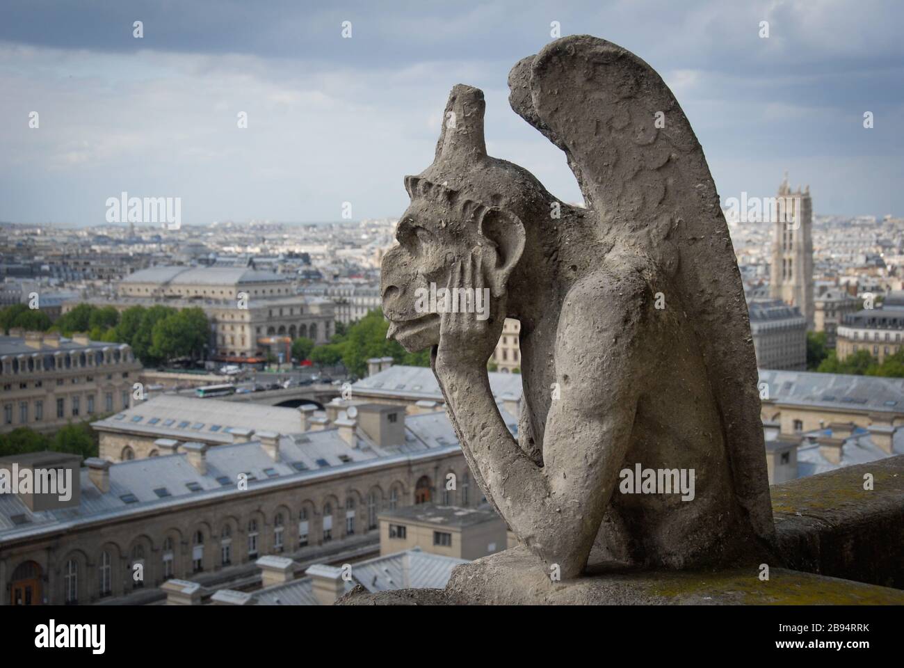 Gargoyle en tête de notre Dame, Paris, France Banque D'Images