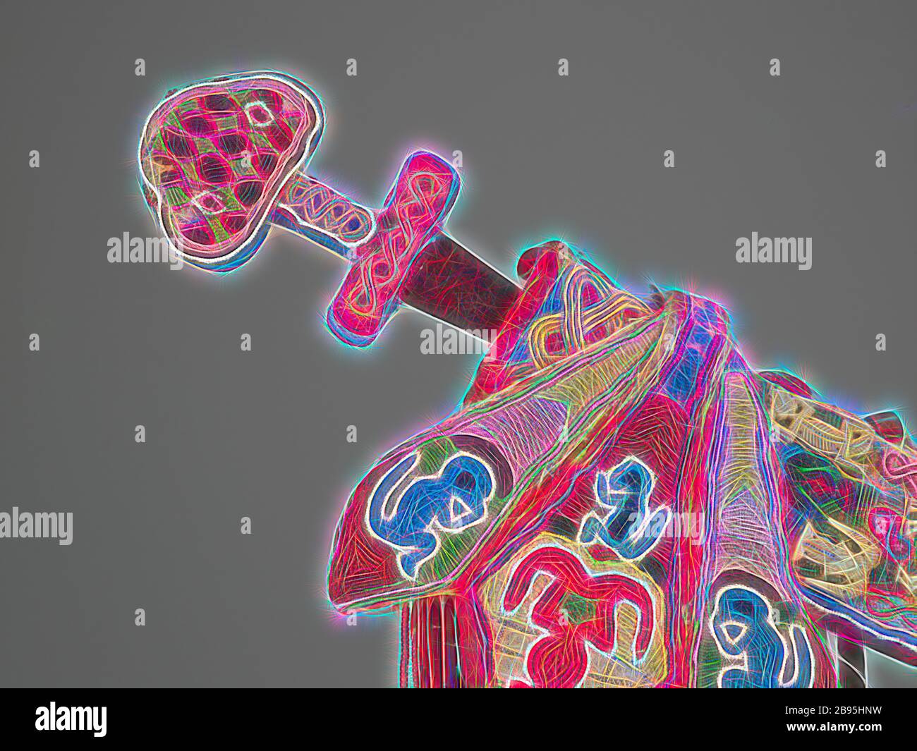 Épée et gaine cérémonielles, peuple Oowo, fin du XIXe siècle - début du XXe siècle, perles de verre, tissu, ivoire, fer, environ. L:18 po. (Épée dans la gaine), environ L:26 in. (Avec des éléments suspendus), l'art africain, repensé par Gibon, le design de glanissement chaleureux et gai de la luminosité et des rayons de lumière radiance. L'art classique réinventé avec une touche moderne. La photographie inspirée du futurisme, qui embrasse l'énergie dynamique de la technologie moderne, du mouvement, de la vitesse et révolutionne la culture. Banque D'Images