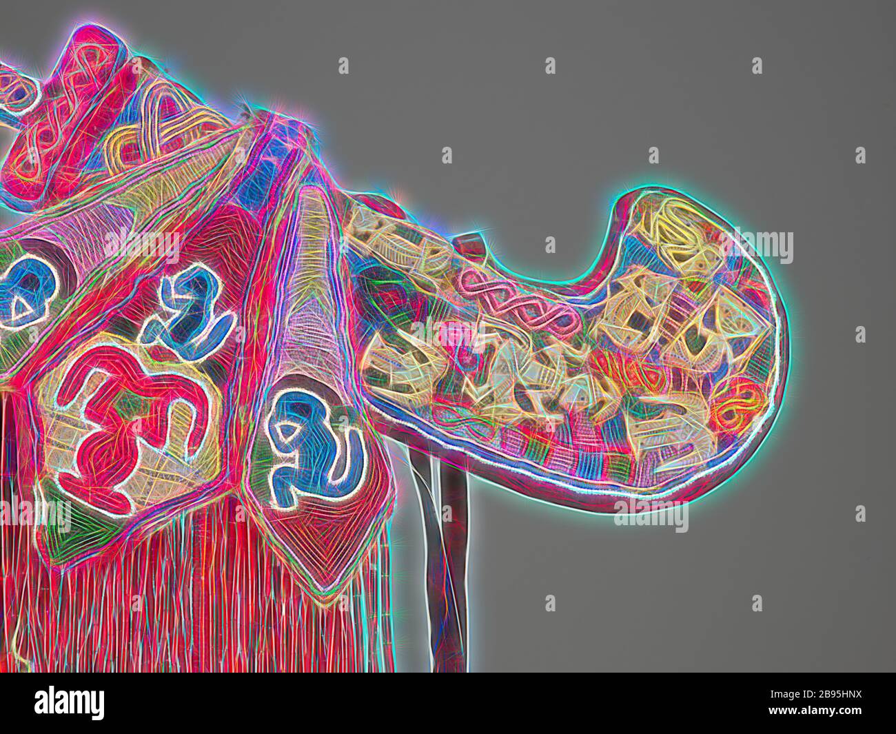 Épée et gaine cérémonielles, peuple Oowo, fin du XIXe siècle - début du XXe siècle, perles de verre, tissu, ivoire, fer, environ. L:18 po. (Épée dans la gaine), environ L:26 in. (Avec des éléments suspendus), l'art africain, repensé par Gibon, le design de glanissement chaleureux et gai de la luminosité et des rayons de lumière radiance. L'art classique réinventé avec une touche moderne. La photographie inspirée du futurisme, qui embrasse l'énergie dynamique de la technologie moderne, du mouvement, de la vitesse et révolutionne la culture. Banque D'Images