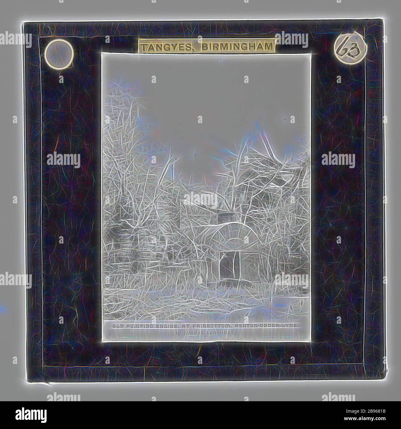 Diapositive lanterne - Tangyes Ltd, Newcomen Mine Pump Engine, 'Fairbottom Bobs', vers 1880, une des 239 diapositives lanternes en verre représentant des produits fabriqués par les ingénieurs de Tangyes Limited de Birmingham, Angleterre. Les images comprennent divers produits tels que les moteurs, les pompes centrifuges, les pompes hydrauliques, les producteurs de gaz, les machines d'essai de matériaux, les presses, les machines-outils, les vérins hydrauliques, etc. Tangyes était une entreprise qui a exploité de 1857 à 1957. Ils ont produit une grande variété d'ingénierie, réimaginé par Gibon, conception de chaleureux gai lumineux et lumineux rayonnant de la luminosité et de rayons de lumière. Art classique réinventé Banque D'Images