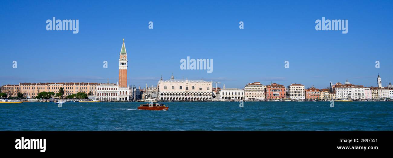 Place St Marc avec Campanile et Palais des Doges, Panorama, Venise, Venecia, Italie Banque D'Images