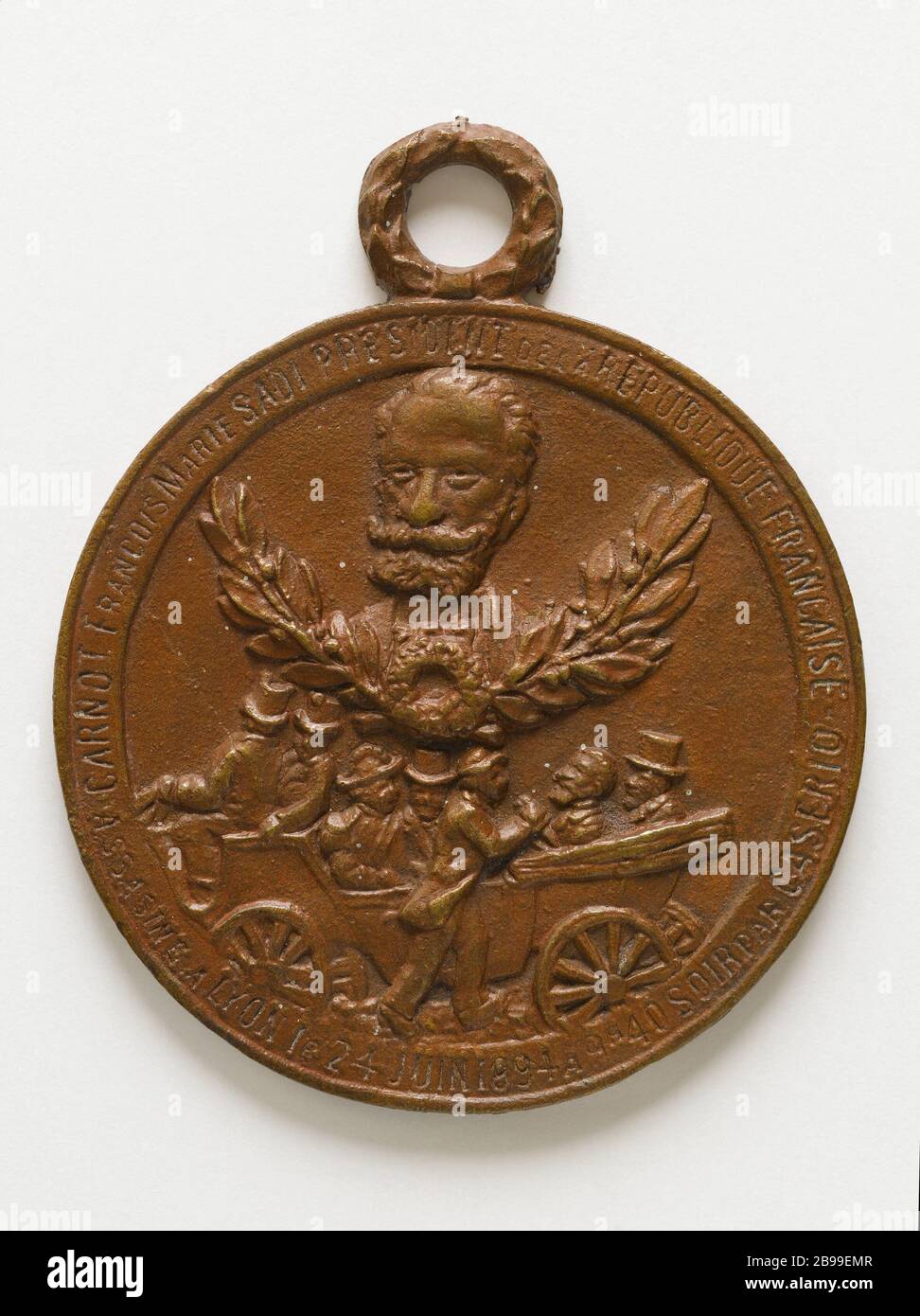 Assassinat de Sadi Carnot par l'anarchiste Caserio à Lyon le 24 juin 1894 Alphée Dubois (1831-1905). Assassinat de Sadi Carnot par l'anarchiste Caserio à Lyon le 24 juin 1894. Bronze. Paris, Musée Carnavalet. Banque D'Images